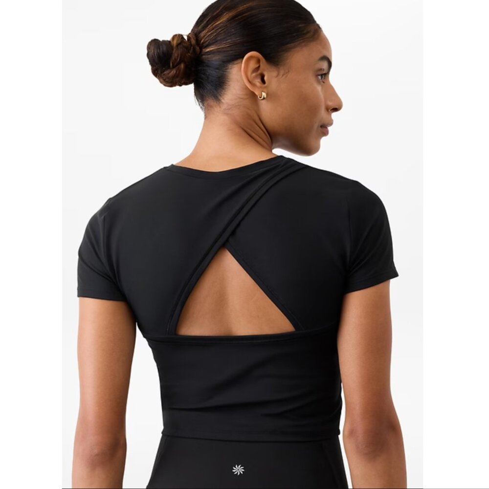 Athleta Transend Open Back Black T Shirt Size Small NWT